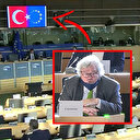 AP toplantısında Alman parlamenterin Türk bayrağı hazımsızlığı