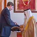 Trump'ın Yahudi damadı İsrail'i tanıma kararı alan Bahreyn Kralı'na Tevrat hediye etti