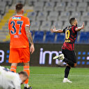 Galatasaray zorlu Başakşehir sınavını üç puanla geçti