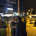 Kavgaya müdahale eden polislere yumruk ve bıçaklarla saldırdılar