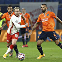 Mehmet Topal Şampiyonlar Ligi maçında Türk futbol tarihine geçti