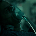 Bakan Koca, koronavirüs tedavisi gören sağlık çalışanını paylaşarak uyardı: Aramıza hiç kapanmayacak mesafeler girebilir