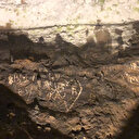 3 bin yıllık mağarayı sokak duvarına çevirdiler