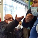 Tramvayda maske tartışması: Kendisini uyaran yolcunun üzerine yürüdü, 'Neyin peşindesin?' diye bağırdı