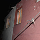 İzmir'de koca vahşeti: Öldürdüğü eşini halıya sarıp gizlemeye çalıştı