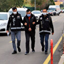 Arkadaşının altınlarını sahtesiyle değiştirdi: Eşine otomobil aldı