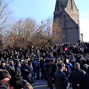Karabağ hezimetinin ardından ilk kez dışarı çıkan Paşinyan'a dev protesto: Nikol haini!