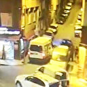 Bayrampaşa’da dehşet anları: Öldürdükleri kişiyi battaniyeye sarıp böyle taşıdılar