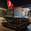 Türkiye'ye gelen koronavirüs aşılarının THY uçağına yüklendiği anlar