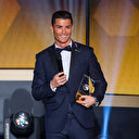 Cristiano Ronaldo, Lionel Messi'yi ikiye katladı