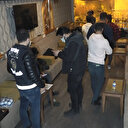 Kumkapı'da restoran ve nargile kafeye baskın: Restoran mühürlendi