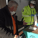 Muayenesi olmayan aracıyla kısıtlamayı deldi: Utanmadan polise ’soyguncu’ benzetmesi yaptı