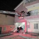 Hırsız kiracıyı polis suçüstü yakaladı