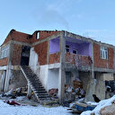 Hayvanlarını ısıtmak için soba yakmıştı: Hem evinden oldu hem de hayvanları telef oldu