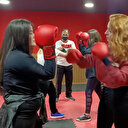 Dünya karate şampiyonu kadınlar ölmesin diye savunma sporları dersi veriyor