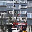 Fatih'te eline ne geçirdiyse balkondan aşağı attı