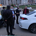 Otomobilin lastiğini patlatıp 1 milyon 600 bin TL’sini çaldılar