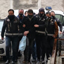 Uygunsuz fotoğraflarını çektikleri erkeklerden şantajla para alan çete üyeleri yakalandı