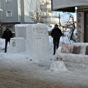 Kardan kanepe, buzdolabı ve çamaşır makinesi yaptılar