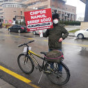 İBB'de işten çıkarılan işçi CHP Genel Merkezi önünde tepki gösterdi: Gizliden gizliye işçi kıyımı var