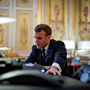 Macron, aşı talebini azaltmak için bilimsel olmayan açıklama yapmakla suçlandı