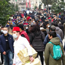 İstiklal Caddesi’ndeki kalabalık pes dedirtti: Sanki koronavirüs yok!