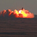 SpaceX’in uzay aracı iniş geçtiği sırada yere çarparak patladı