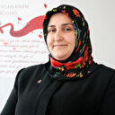 Hayalleri 28 Şubat'a takılan İzmirli Zeynep öğretmen yıllar sonra yüksek lisansa başladı
