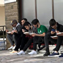 ‘Açık hava’ restoranı: Yemeğini alan kapı önüne oturuyor