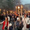 Ermenistan'da Paşinyan'ın çağrısına karşı meşaleli protesto