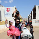 Diriliş Ertuğrul ve Kuruluş Osman dizinin oyuncuları Suriye’de: İdlibli yetimlerin yüzlerini güldürdüler