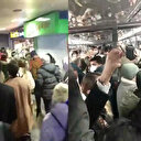 İstanbul metrolarında bilindik manzara: Mesafesiz yolculuk koronaya davetiye çıkarıyor
