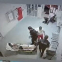 Almanya'da sağlık görevlisinden sedyede yatan Suriyeli sığınmacıya yumruk