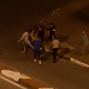 Sokak ortasında bayıltan dayak: 5 kişi bir adamı dövdüler