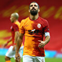 Arda Turan'dan imalı paylaşım: "Yer çekiminden olmuş"