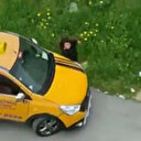 Taciz ettiği kadının üzerine arabayı sürdü: Güpegündüz 'sarı dehşet'