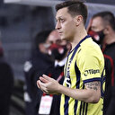 Suriyeli çocukların iftar yemeği Mesut Özil'den