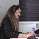 Belediye ekipleri şehit ailesini özel izinle oğullarının mezarına götürdü