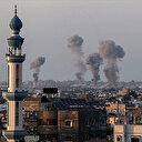 İşgalci İsrail'in Gazze'deki yıkımı durmuyor: Han Yunus'taki hava saldırılarında iki katlı bina yerle bir oldu