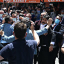 İYİ Partililer Rize esnafını yumrukladı Akşener programını yarıda kesip bölgeden ayrıldı