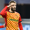Göztepe'den ayrılan Alpaslan Öztürk Galatasaray'a imza attı