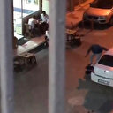 Manisa'da dehşete düşüren olay: Sokak ortasında eski eşini tekme-tokat dövdü çevredekiler seyretti