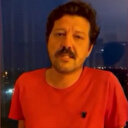 Oyuncu İlker Aksum geçirdiği kazayı anlattı: Aniden önüme çıkınca direksiyonu kırdım