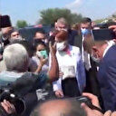 Akşener'in ziyaretinde yeni tiyatro: 'Para etmiyor' denilerek dökülen soğan Akşener ayrılınca geri toplandı