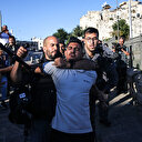 İsrail polisinden Mescid-i Aksa'da Filistinlilere müdahale