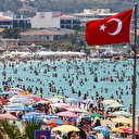 Günlük nüfus bir milyonu aştı: Ünlü tatil beldesinde adım atacak yer kalmadı