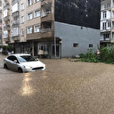 Arhavi'de şiddetli yağışın ardından iki mahalleyi su bastı