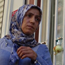 HDP'liler 'oğlun gelirse soğan takıp eşek gibi anıracağız demişti: Ayşegül Biçer HDP binasına soğan astı