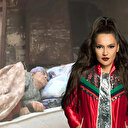 Demet Akalın yanan evinin önünde uyuyan yaşlı teyzeye ulaştı: Tüm evini döşeyecek