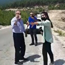 CHP'li vekil Rafet Zeybek afet bölgesinde çalışan Ülke TV muhabirinin üstüne yürüdü